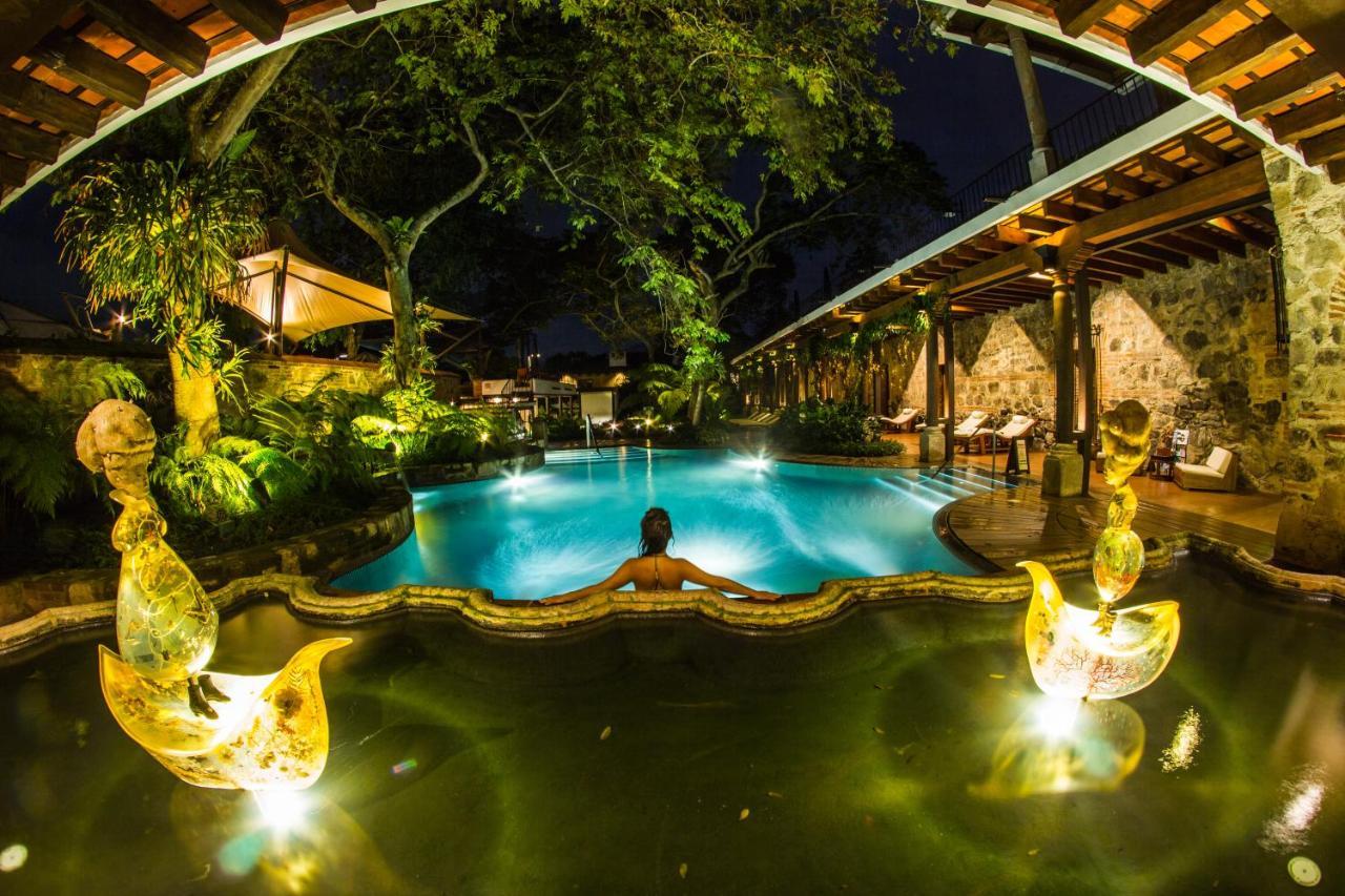 Hotel Museo Spa Casa Santo Domingo Antigua Exterior foto The resort's swimming pool